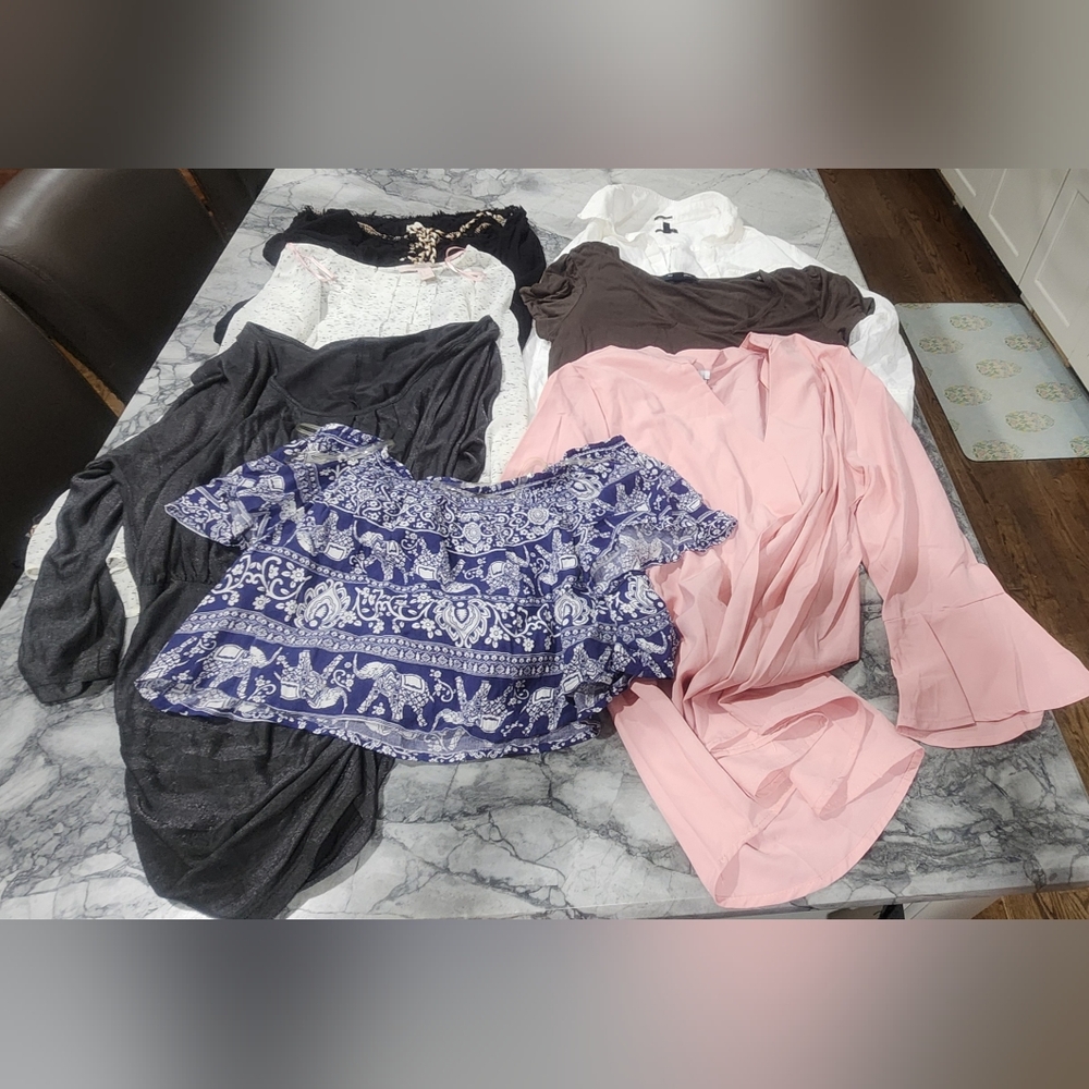 LOT of 7 tops & tunics large womens
